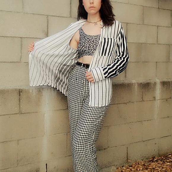 *SOLD* American apparel viscose button down - Picture 5 of 7